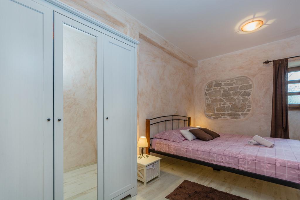 Apartment Velenik D&I Πόρετς Εξωτερικό φωτογραφία