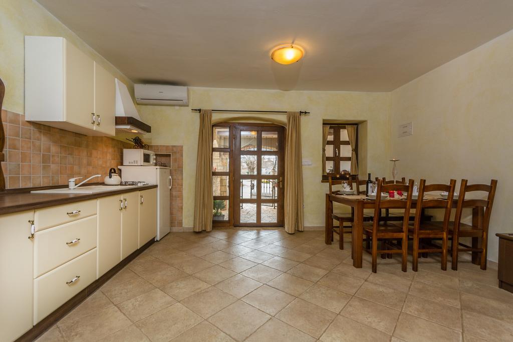 Apartment Velenik D&I Πόρετς Εξωτερικό φωτογραφία