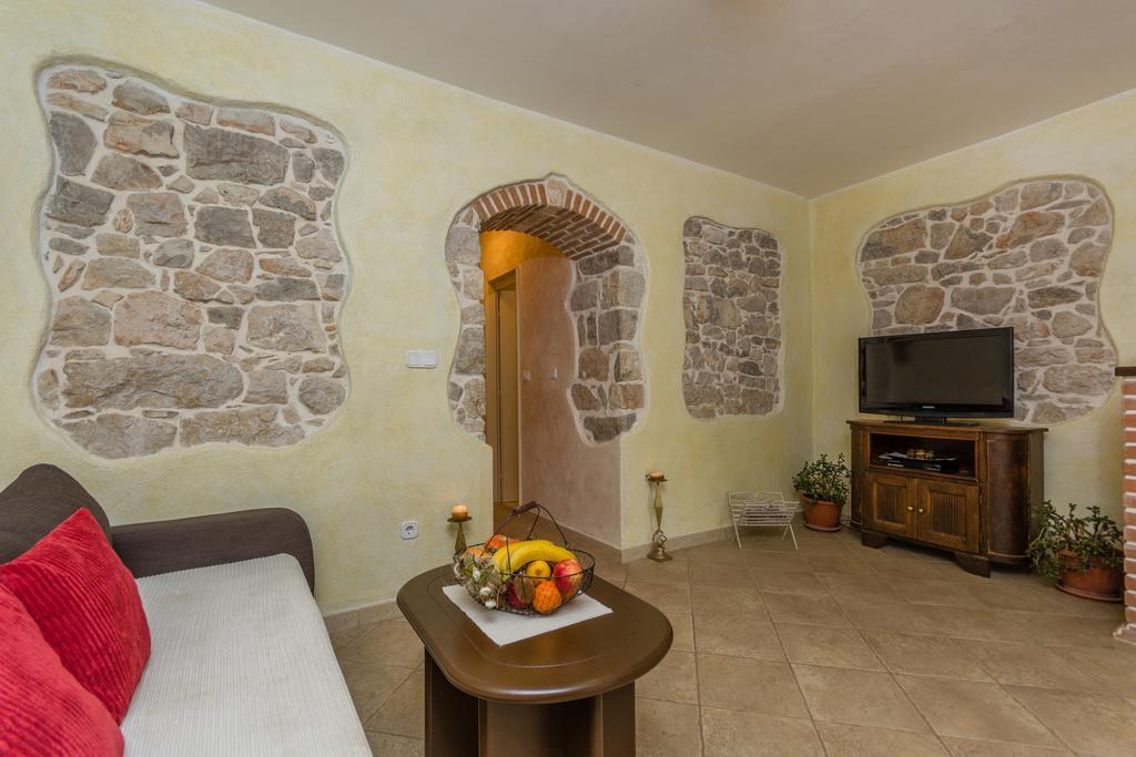 Apartment Velenik D&I Πόρετς Εξωτερικό φωτογραφία